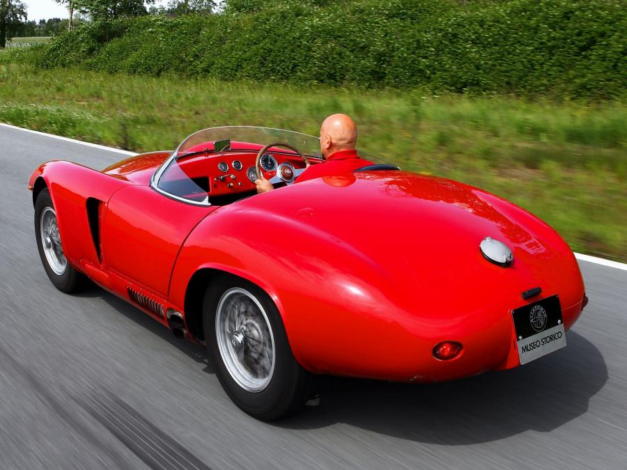  Alfa Romeo 2000 Sportiva Spider (1366) 1954 года  (фото 13 из 16)